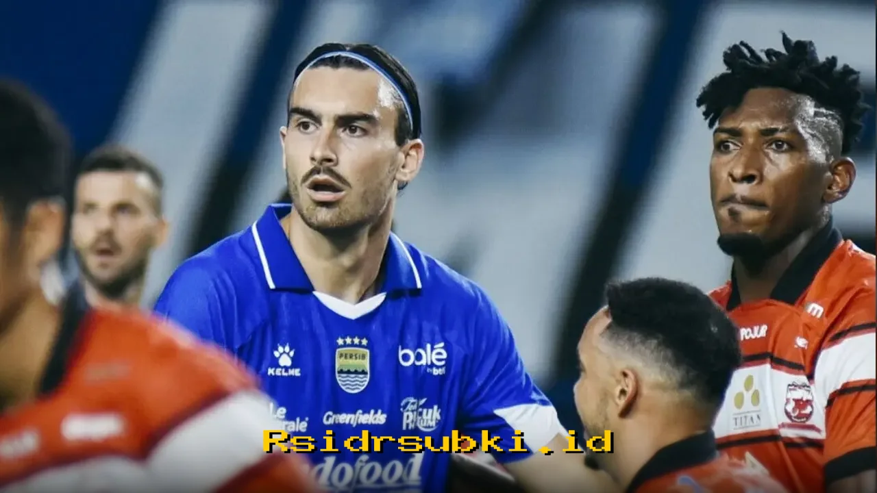 Kemenangan Spektakuler Persib Bandung Atas Madura United Perpanjang Rekor Tak Terkalahkan di Liga 1!